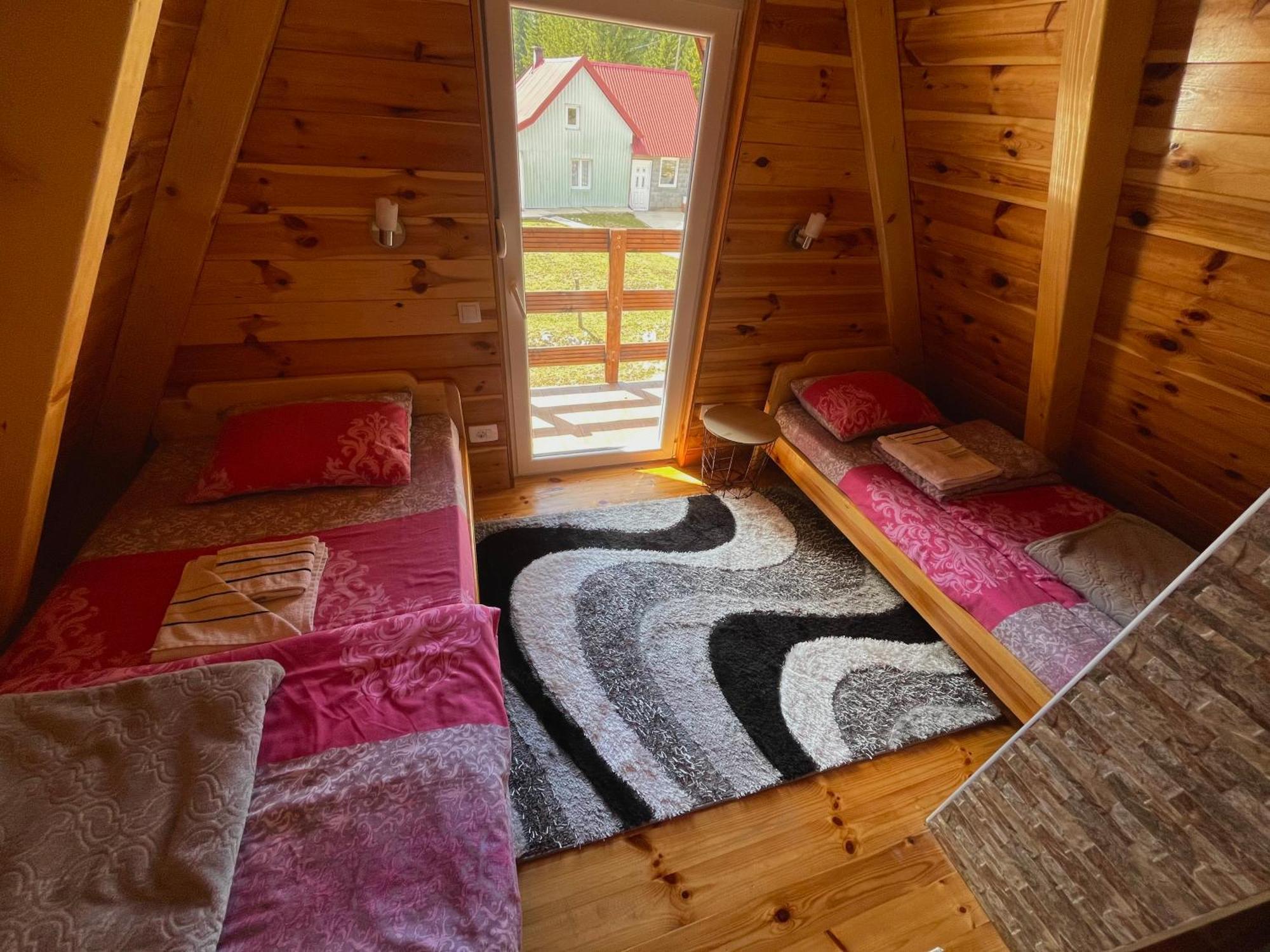 Villa Pejovic Zabljak  Luaran gambar